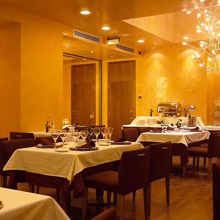 Silken Monumental Naranco 4*