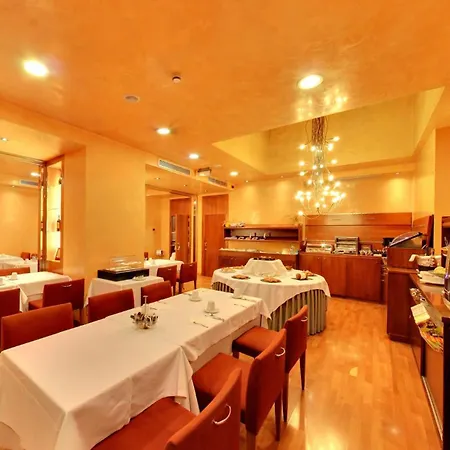 מלון Silken Monumental Naranco 4*