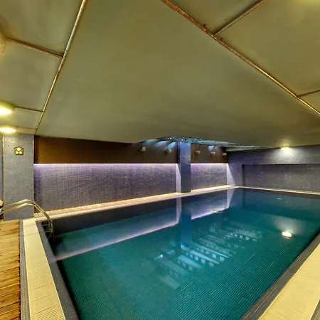 Silken Monumental Naranco אוביידו