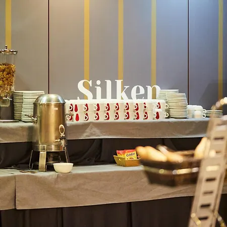Silken Monumental Naranco 4* اوفيدو