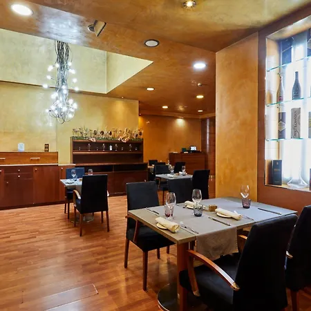 Silken Monumental Naranco 4* اوفيدو