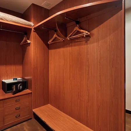 Silken Monumental Naranco Hotell 4*