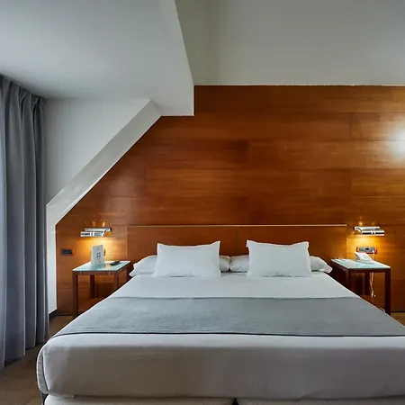 Silken Monumental Naranco 4*