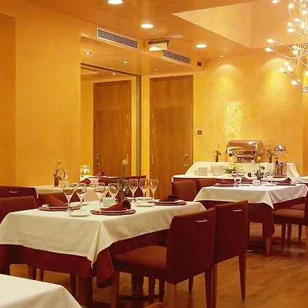 Otel Silken Monumental Naranco 4*