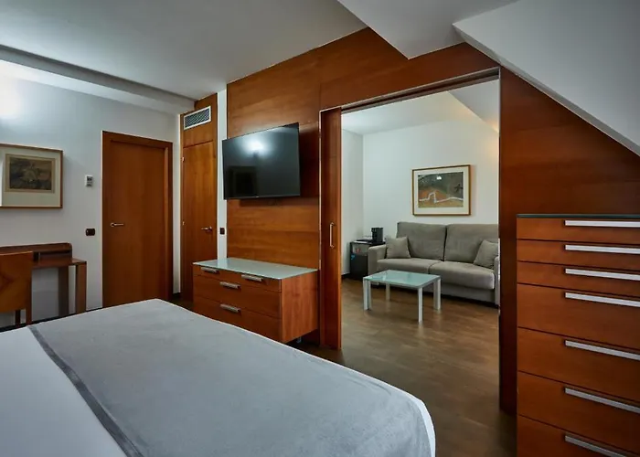 Silken Monumental Naranco 4* Oviedo