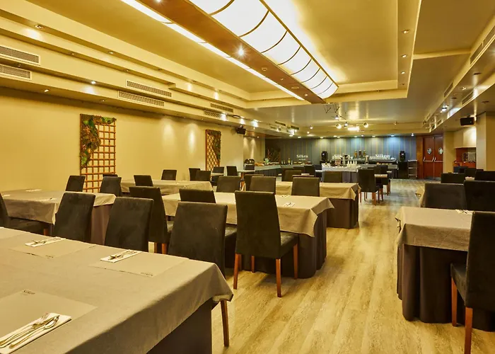 Silken Monumental Naranco 4*